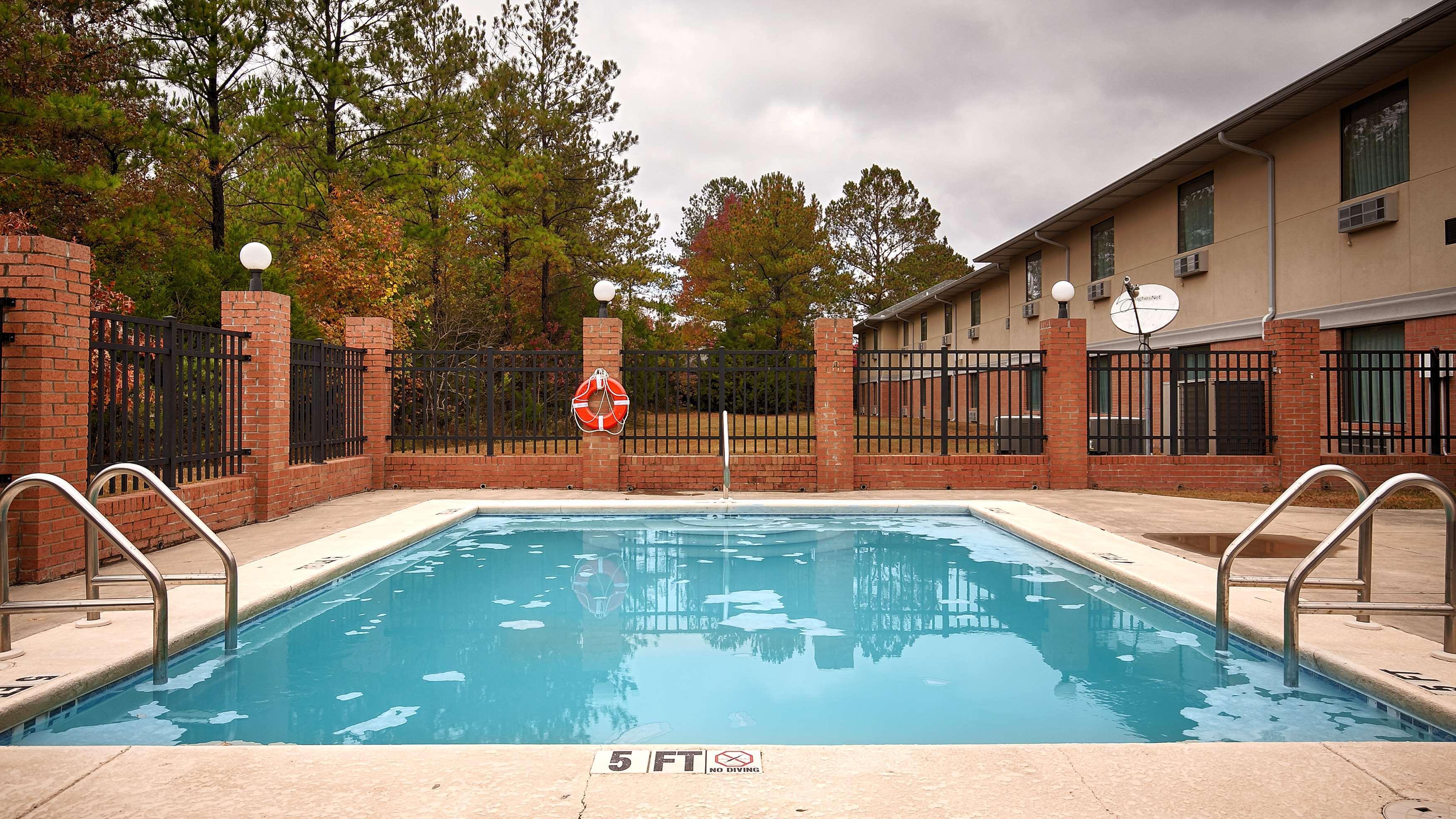 Best Western Plus Two Rivers Hotel & Suites Demopolis Exterior photo